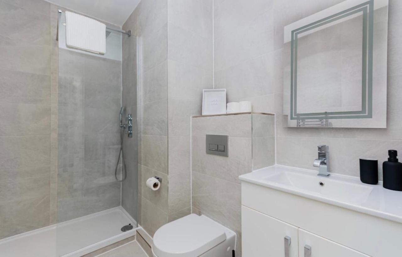 Apartament Elegant Central, Private Parking, Leisure, Contractor Aylesbury  Zewnętrze zdjęcie